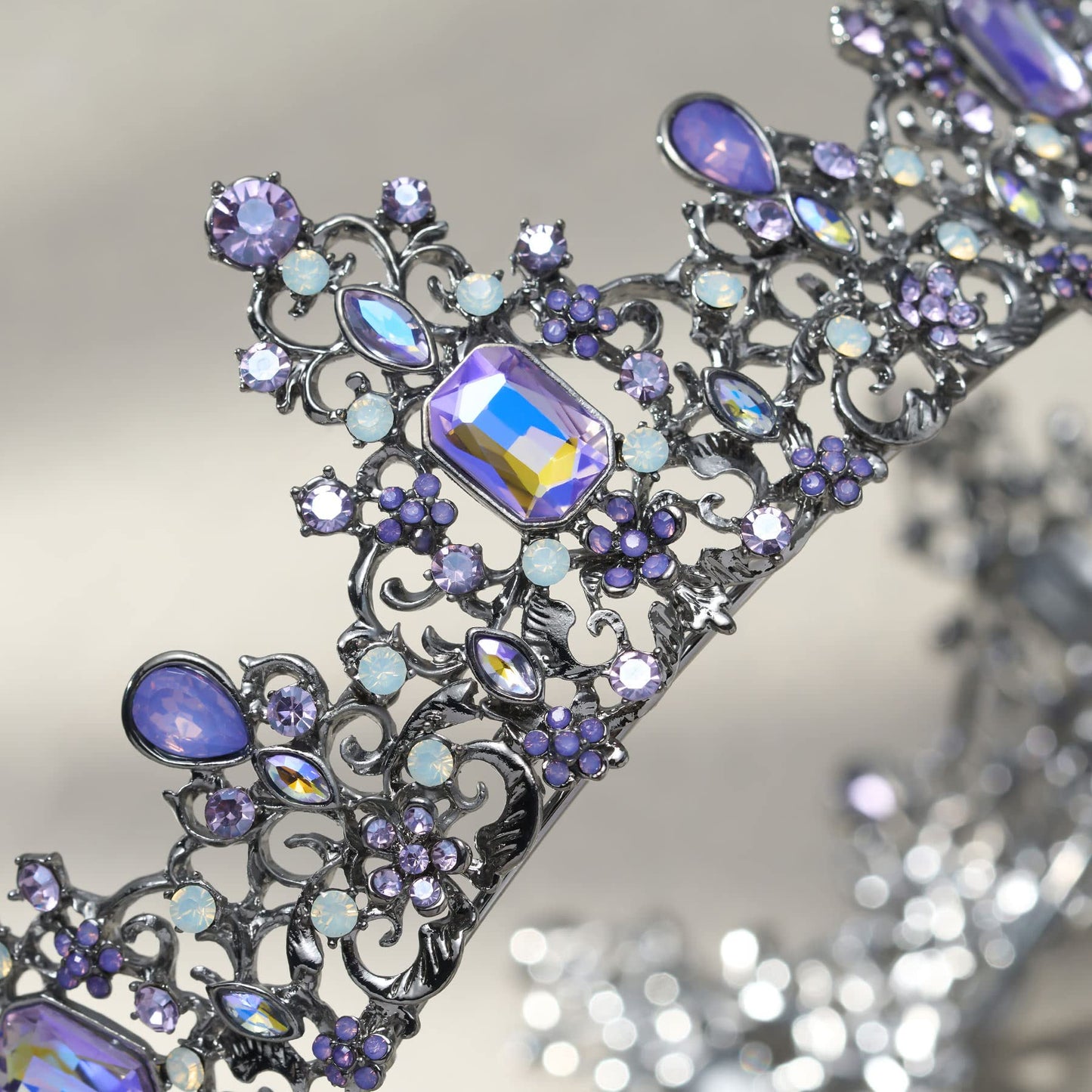Urban Thread Queen Crown for Women - Baroque Wedding Tiaras and Crowns, Jeweled Tiara Crown, Prom Birthday Halloween Hair Accessories
